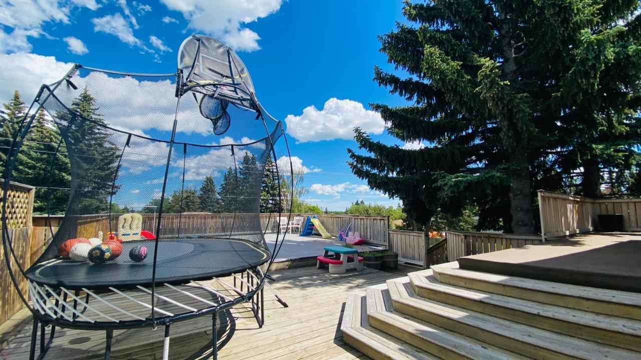 Cozy Basement Suite-溫馨小屋 Designated Parking YYC Exterior foto